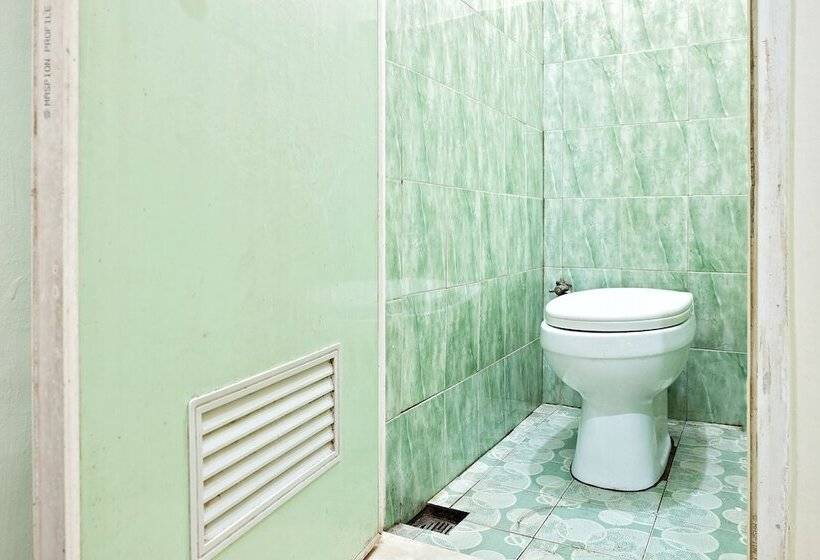 スタンダードルーム, Spot On 2742 R5 Homestay