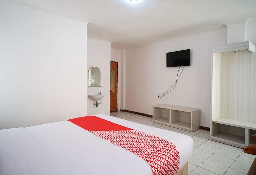 اتاق لوکس, Collection O 2885 Hemra