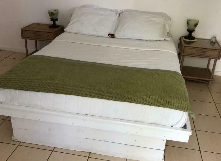 Cabin, The Sunset Cove And Rainbow Room