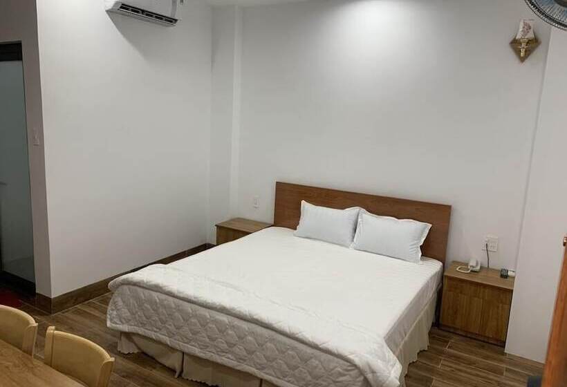 اتاق استاندارد, Hiep Thanh