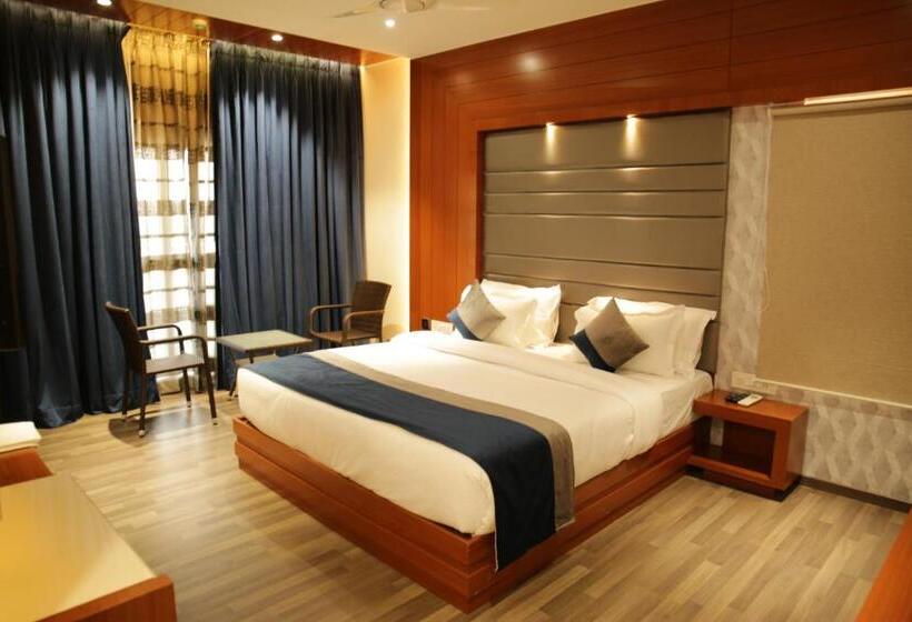 バルコニー付スイート, Robusta Inn