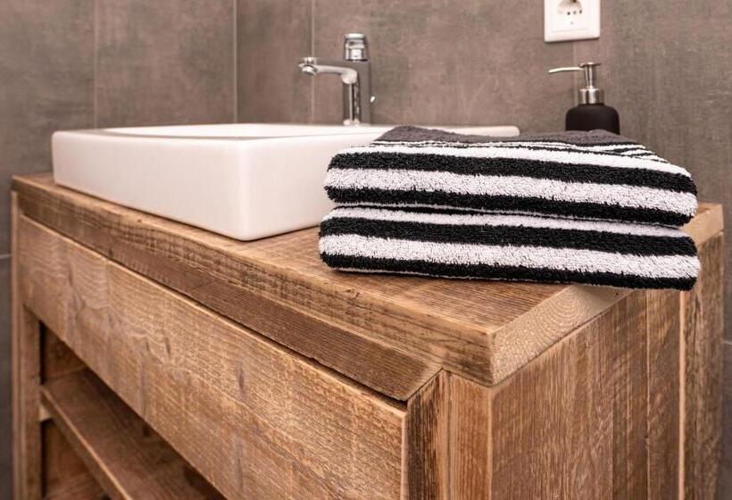 דירה בת חדר שינה 1 עם מרפסת, Refugium Am Wasserturm