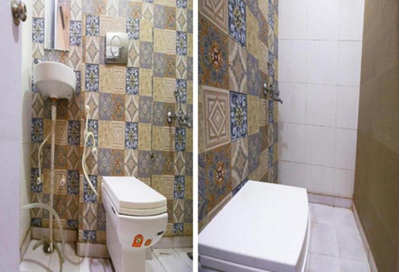 3 Bett Klassisches Zimmer, Oyo 67068 Sanrac Residency