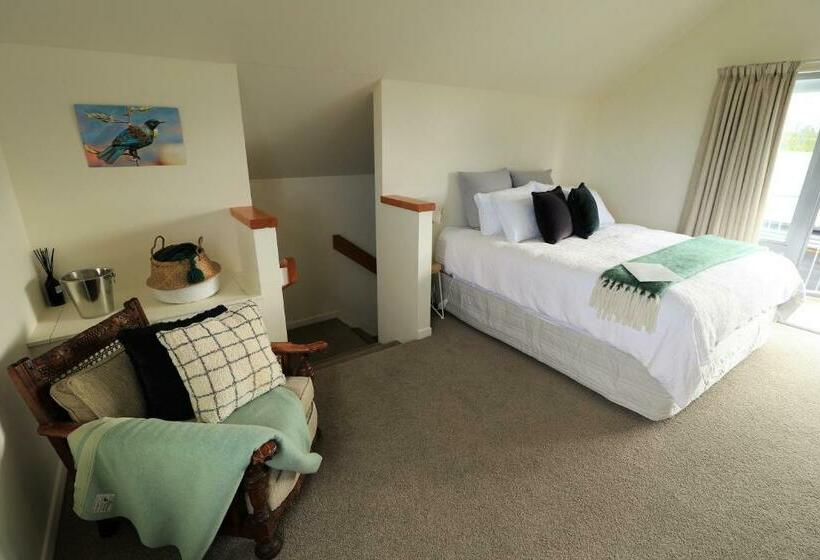 اتاق لوکس, Le Grá Vineyard And Winery