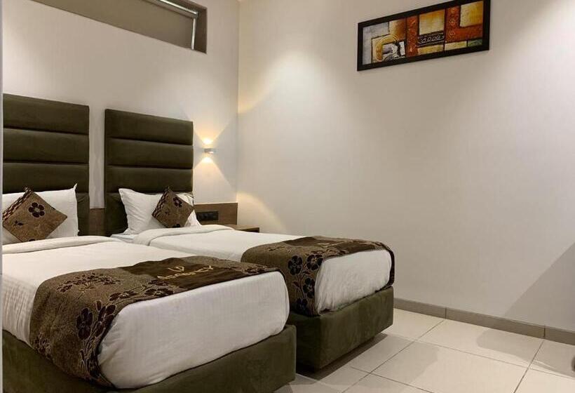 חדר דלוקס, Regency