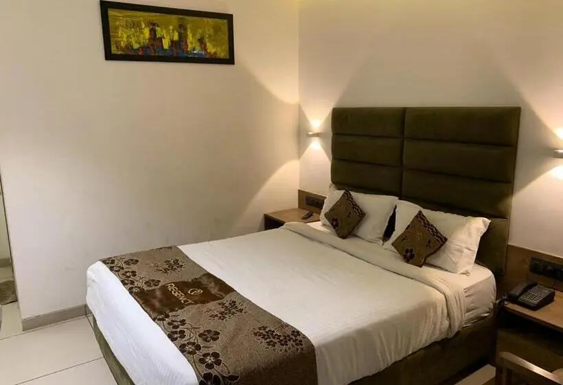Deluxe-huone, Regency