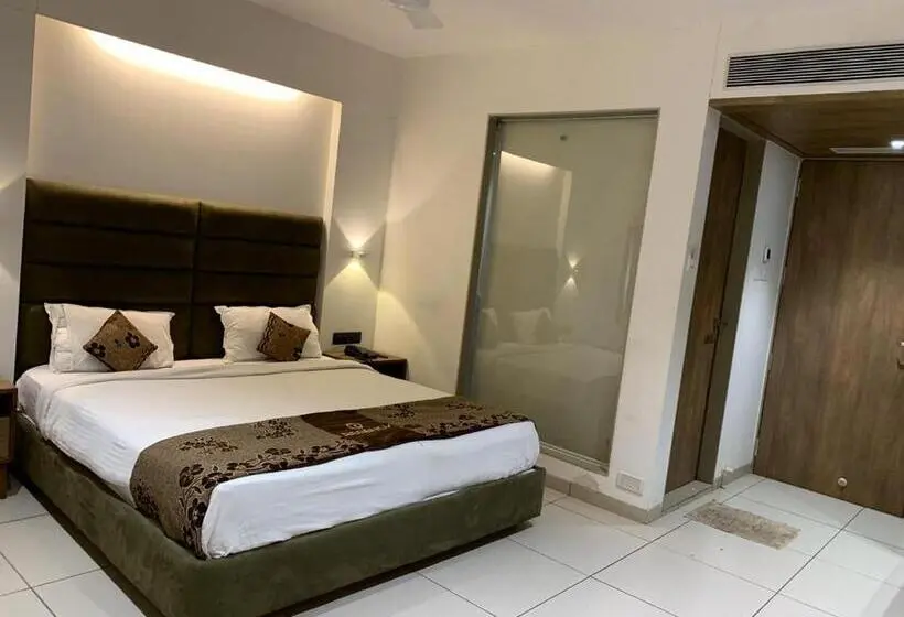 Standard-huone, Regency