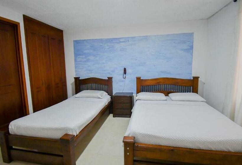 スタンダードトリプルルーム, Toledo Plaza