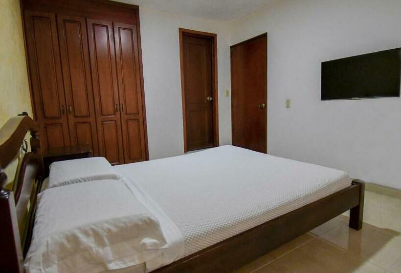 スタンダードルーム, Toledo Plaza