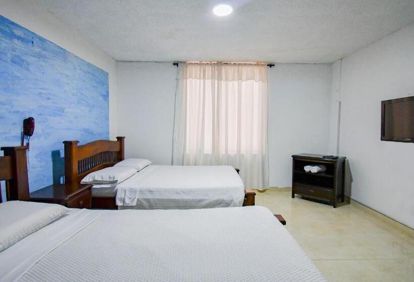 スタンダードトリプルルーム, Toledo Plaza