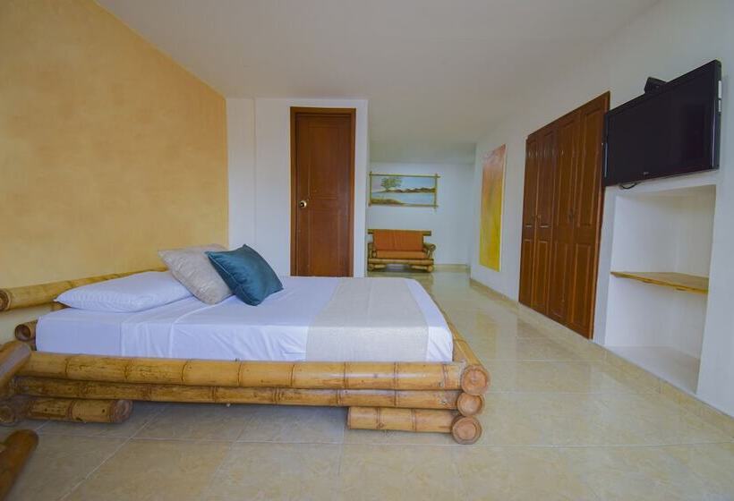 スタンダードルーム, Toledo Plaza