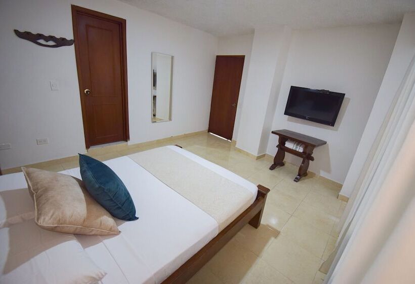 スタンダードルーム, Toledo Plaza