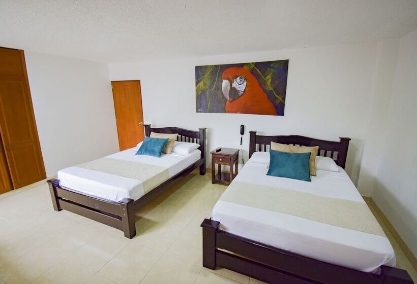 スタンダード4人部屋, Toledo Plaza