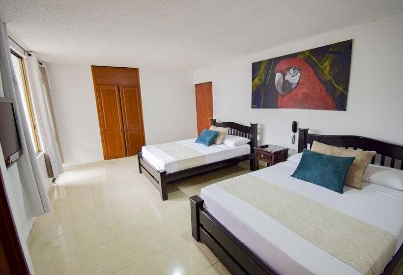 スタンダード4人部屋, Toledo Plaza