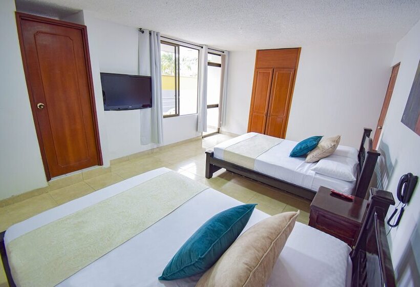 スタンダード4人部屋, Toledo Plaza