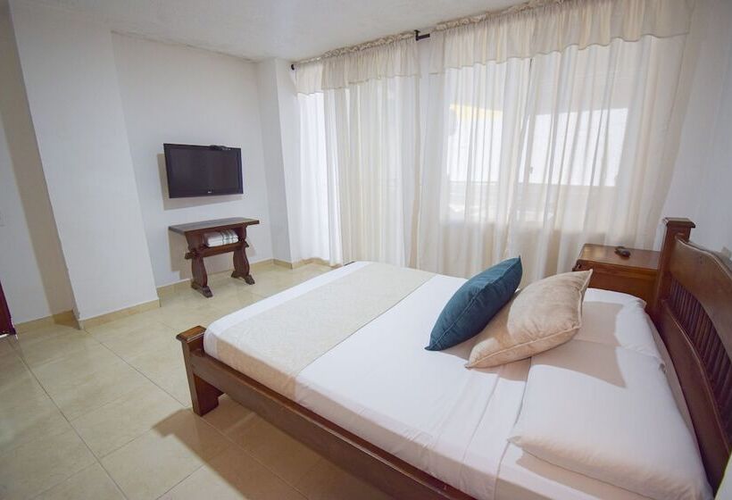 スタンダードルーム, Toledo Plaza