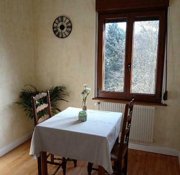 スタンダードルーム, Chambre Double Dans Auberge Alsacienne