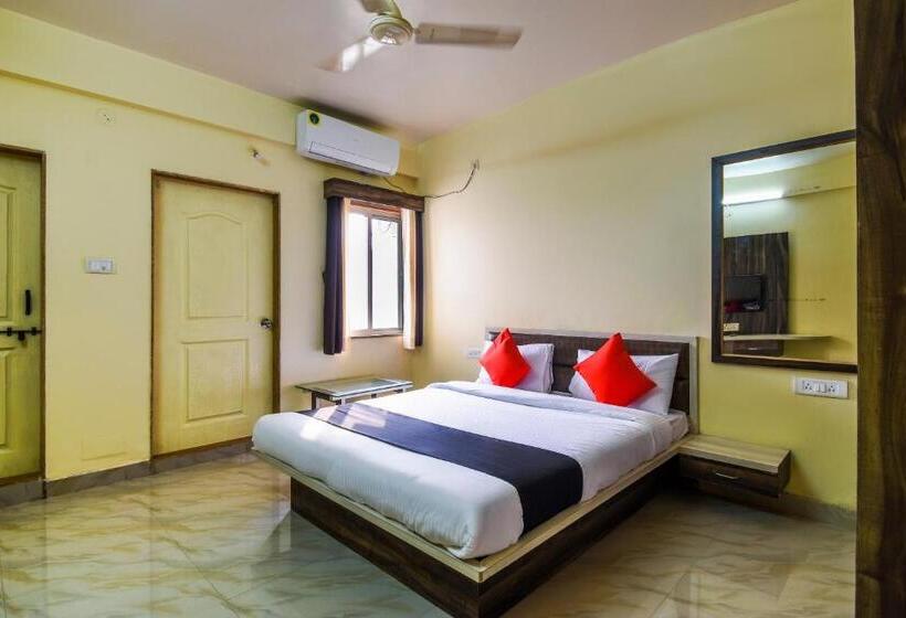 חדר קלאסי לשלושה, Collection O 64849 Dwarka Lodge