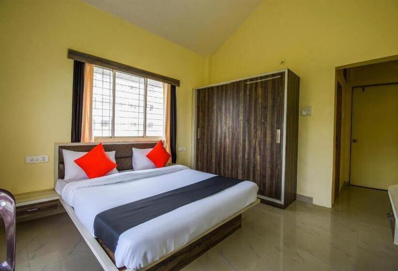 חדר קלאסי לשלושה, Collection O 64849 Dwarka Lodge