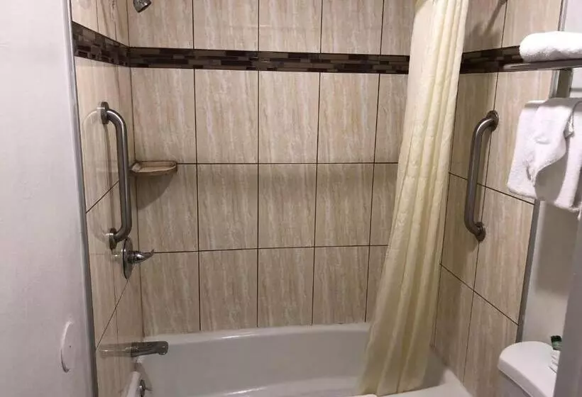 اتاق لوکس با تخت بزرگ, Gilroy Inn