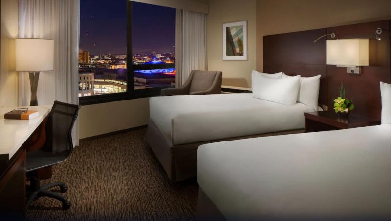 غرفة سوبيريور, Sheraton Minneapolis Downtown Convention Center