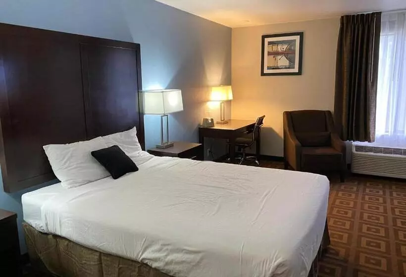キングサイズベッドのスタンダードルーム, Red Lion Inn & Suites Post Falls