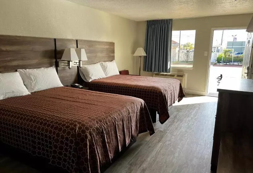 Standard-huone, Regency Inn