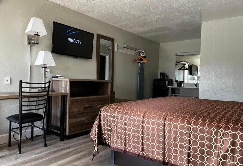 חדר סטנדרט עם מיטת קינג, Regency Inn