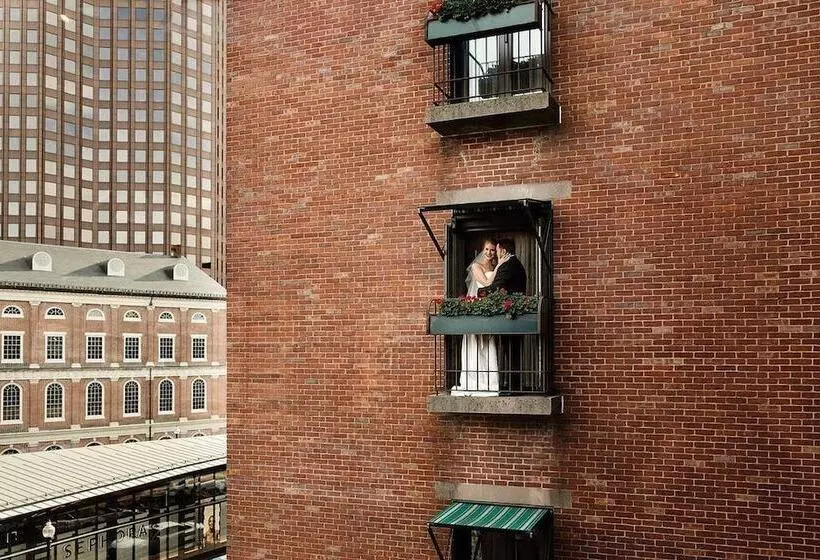 اتاق لوکس, The Bostonian Boston