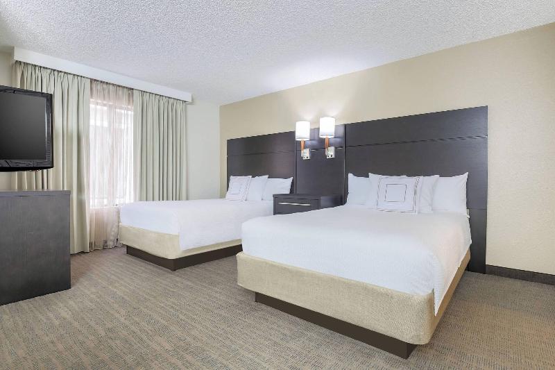 스탠다드 스튜디오, Residence Inn Boca Raton