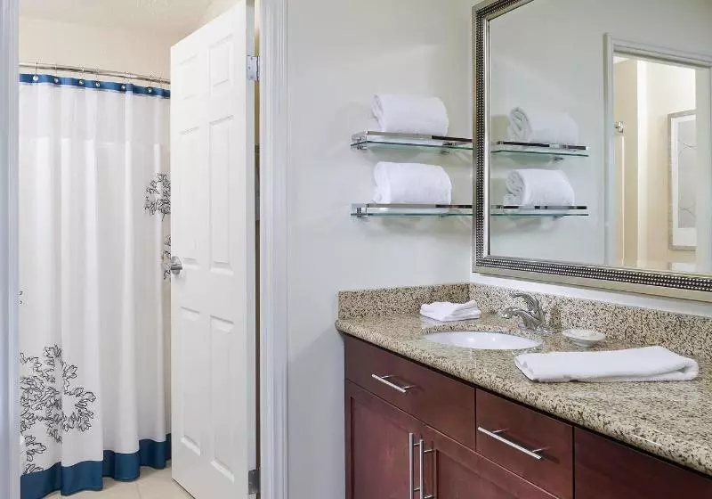 سوییت, Residence Inn By Marriott Cedar Rapids