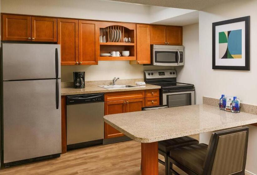 Люкс 2 Спальни, Residence Inn Hartford Windsor