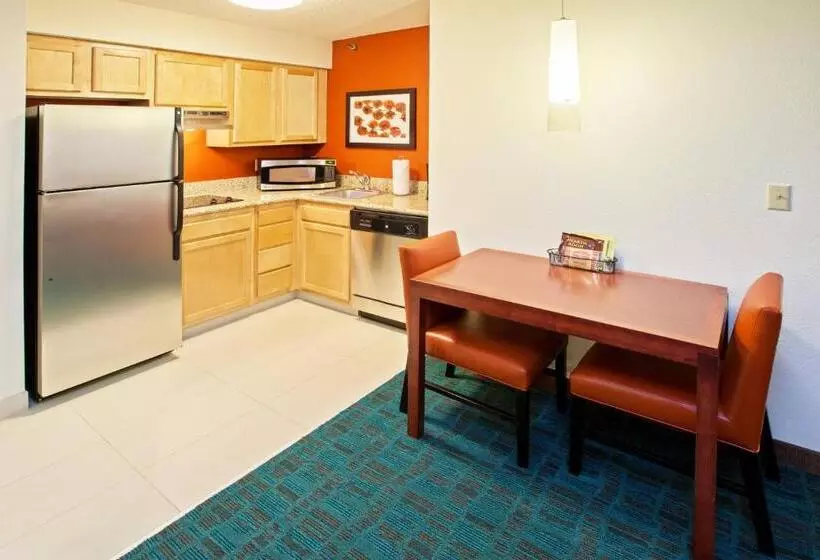 استودیوی استاندارد, Residence Inn Indianapolis Fishers