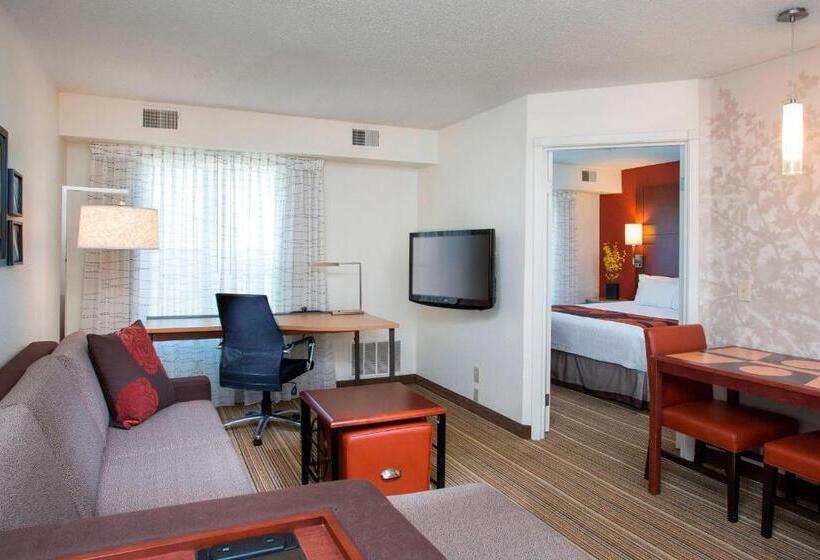Suite, Residence Inn Rockford