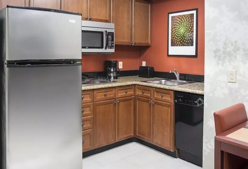 سوئیت 2 خوابه, Residence Inn Rockford