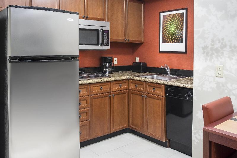Standard Studio Kingsize Seng, Residence Inn Rockford