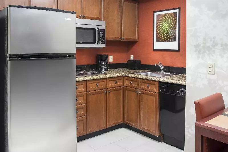 استودیو استاندارد با تخت کینگ, Residence Inn Rockford