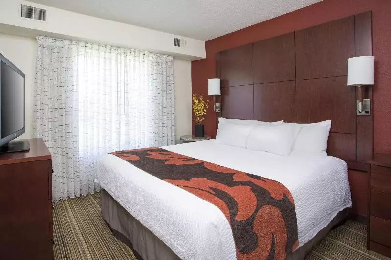 استودیو استاندارد با تخت کینگ, Residence Inn Rockford