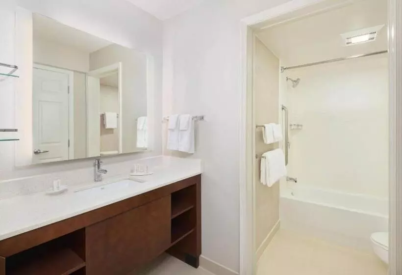 استودیوی استاندارد, Residence Inn By Marriott State College