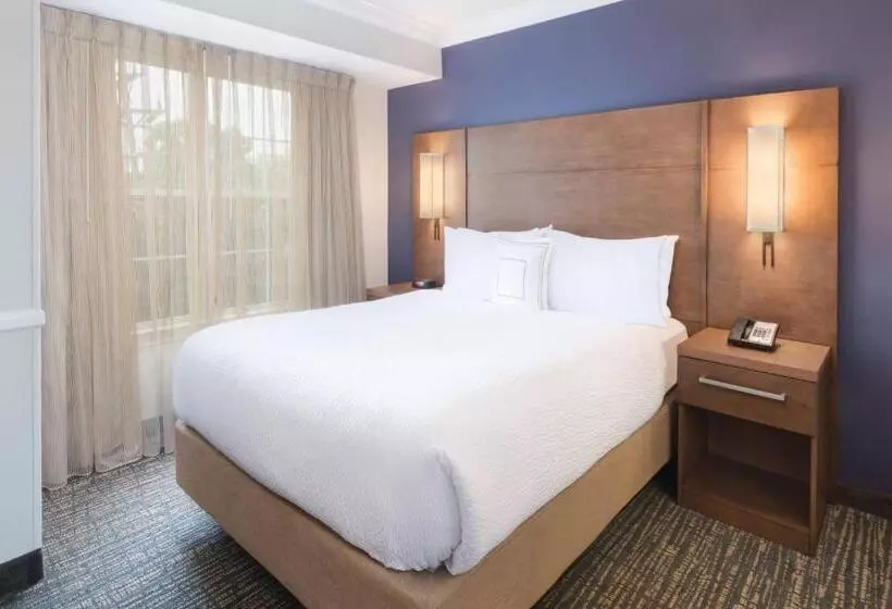 سوییت, Residence Inn By Marriott State College
