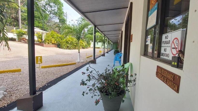 带2个双人床的标准工作室, Carlota Tamarindo