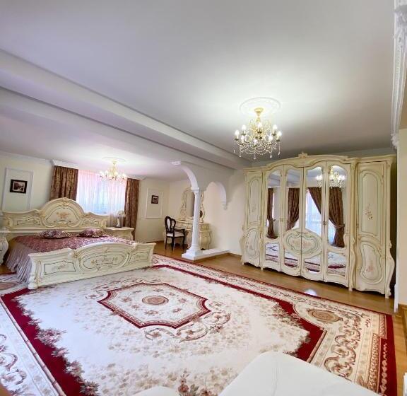 سوییت سوپریور, петрос Family