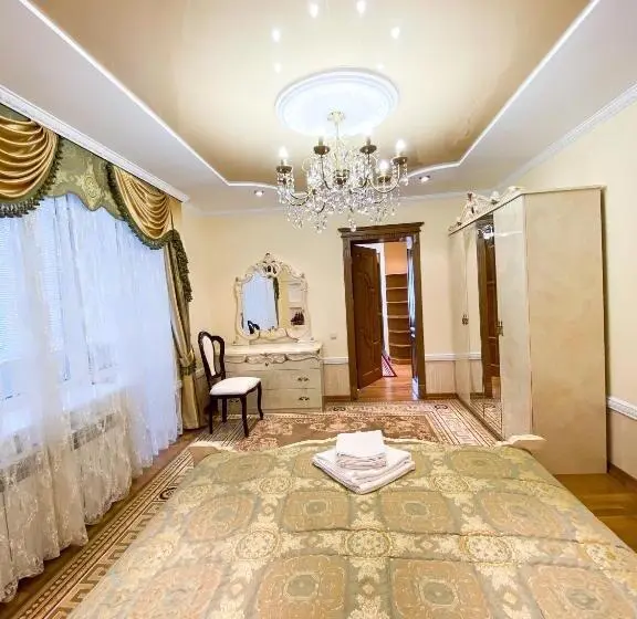 Comfort Kolmen Hengen Huone, петрос Family