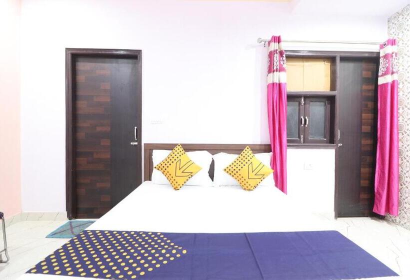 带阳台的标准单人间, Red Rose