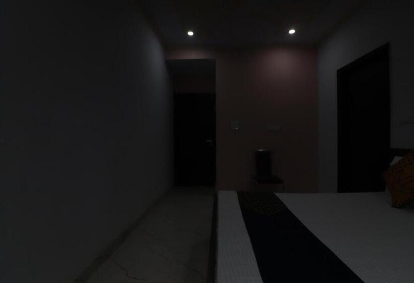 带阳台的标准单人间, Red Rose