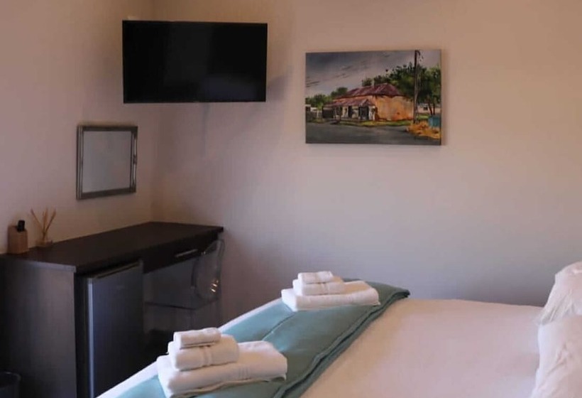 Family Suite, The Feather Hill Boutique