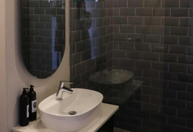 Family Suite, The Feather Hill Boutique