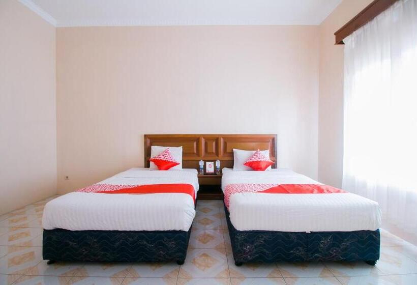 Delüks Oda, Oyo 1667 Edotel Smkn 1 Pacet