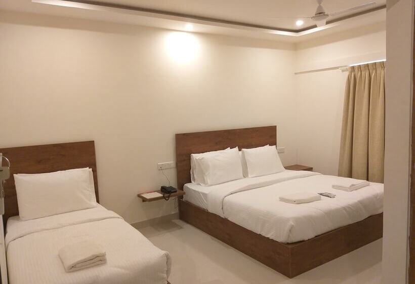 غرفة عائلية, Airport City