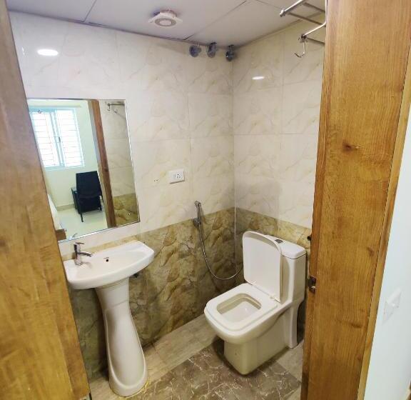 غرفة ديلوكس, Airport City